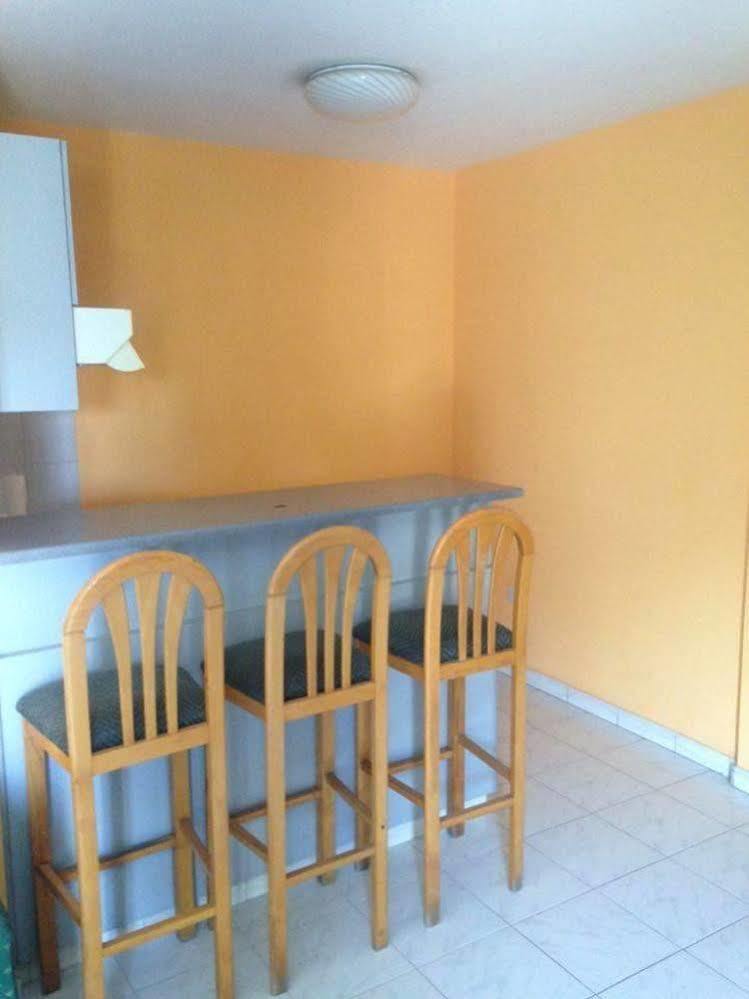 לימסול Lobelia Apartments מראה חיצוני תמונה