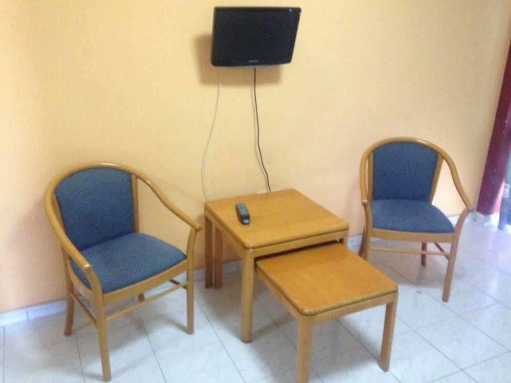 לימסול Lobelia Apartments מראה חיצוני תמונה