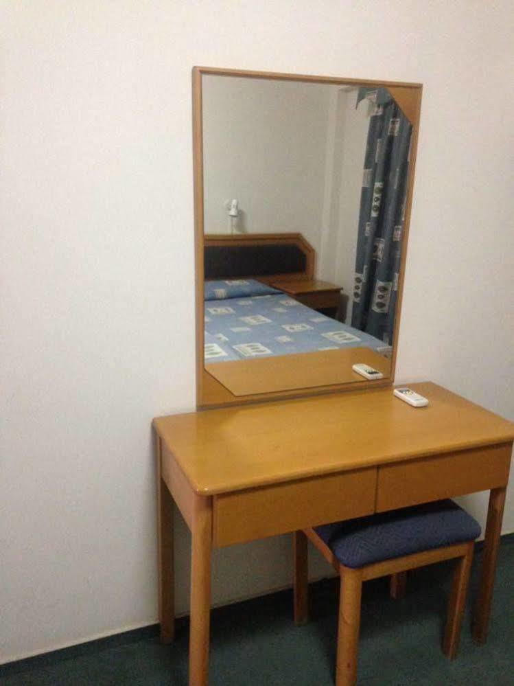 לימסול Lobelia Apartments מראה חיצוני תמונה