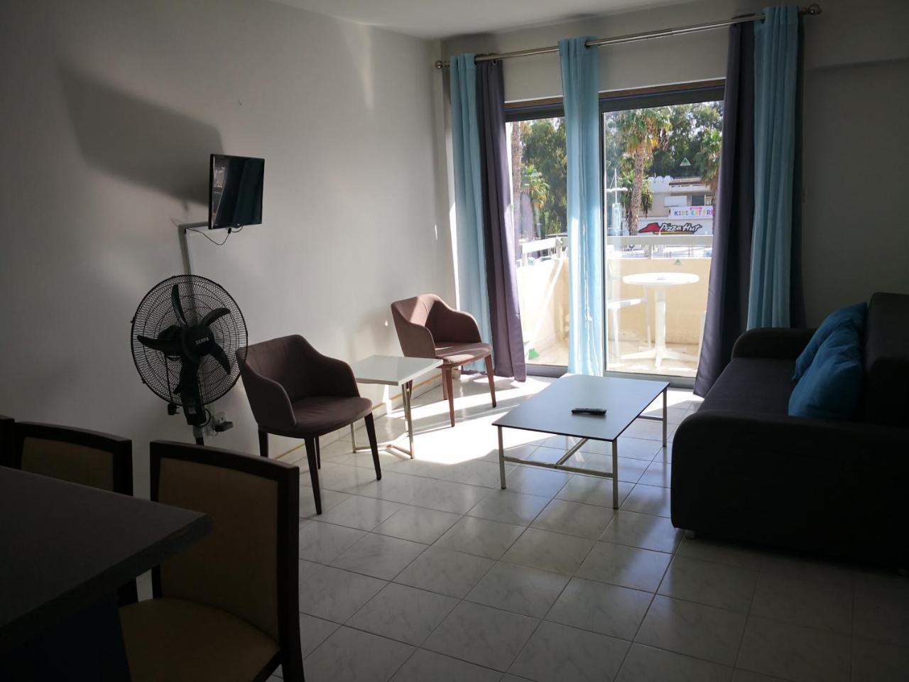 לימסול Lobelia Apartments מראה חיצוני תמונה