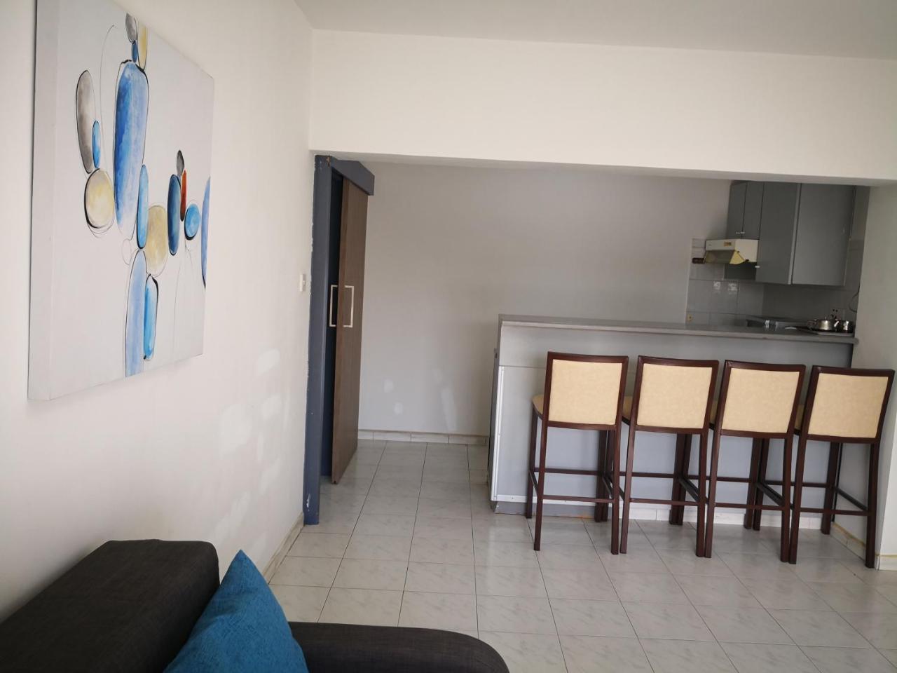 לימסול Lobelia Apartments מראה חיצוני תמונה